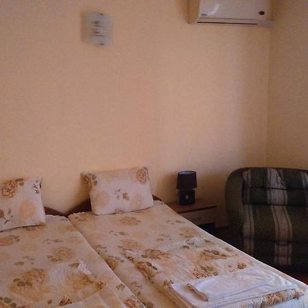 Guest House Pri Valyo Primorsko Luaran gambar