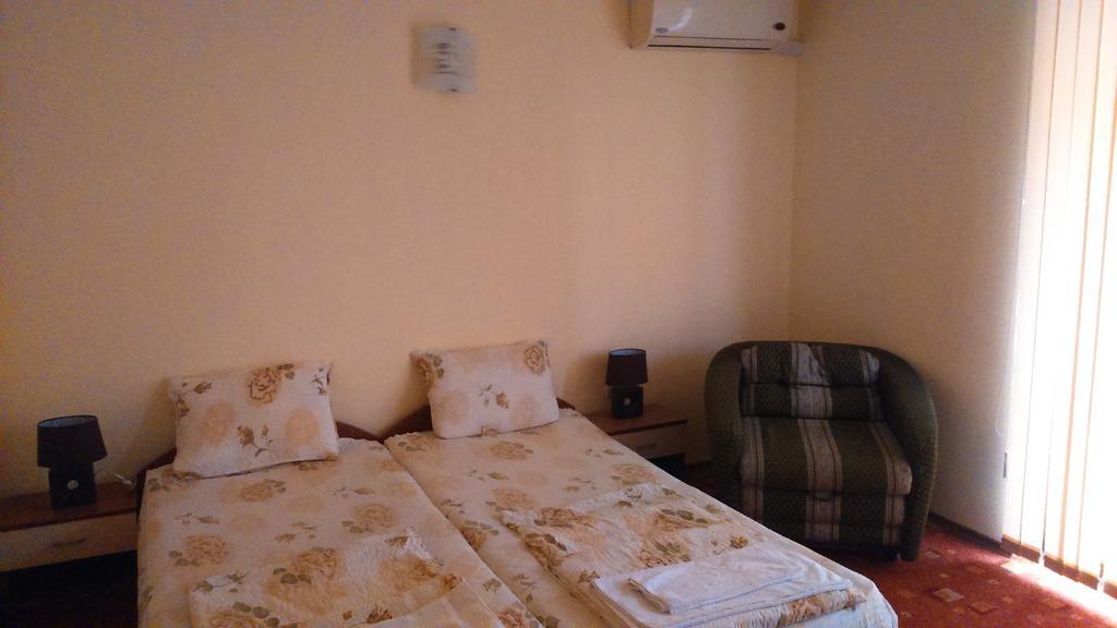 Guest House Pri Valyo Primorsko Luaran gambar